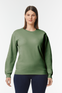 SOFTSTYLE® MIDWEIGHT FLEECE ADULT CREWNECK | GISF000