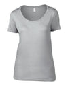 WOMEN’S FEATHERWEIGHT SCOOP TEE | AN391