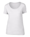 WOMEN’S FEATHERWEIGHT SCOOP TEE | AN391